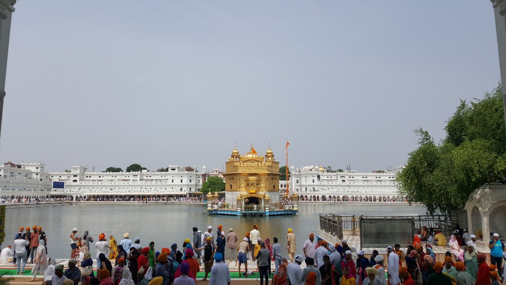 Día 187: El Templo Dorado de los Sikh. Aquí todos llevan cuchillo