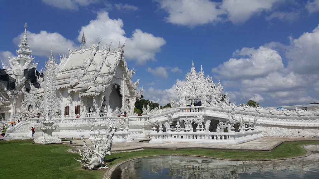 Día 242: Chiang Rai y los templos Blanco y Azul